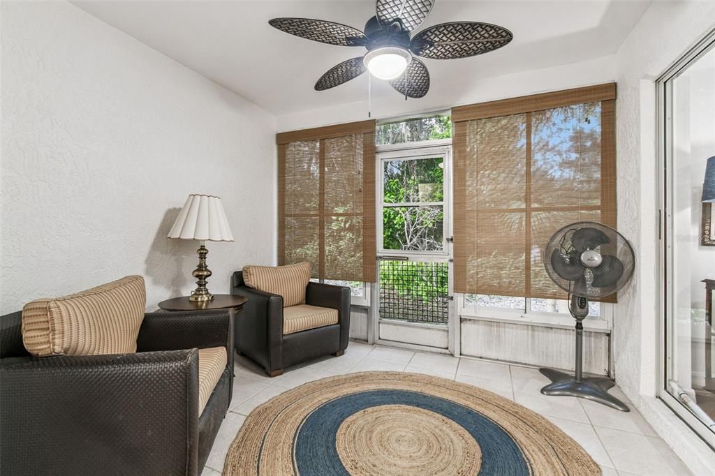 待售: $215,000 (3 贝兹, 2 浴室, 1359 平方英尺)