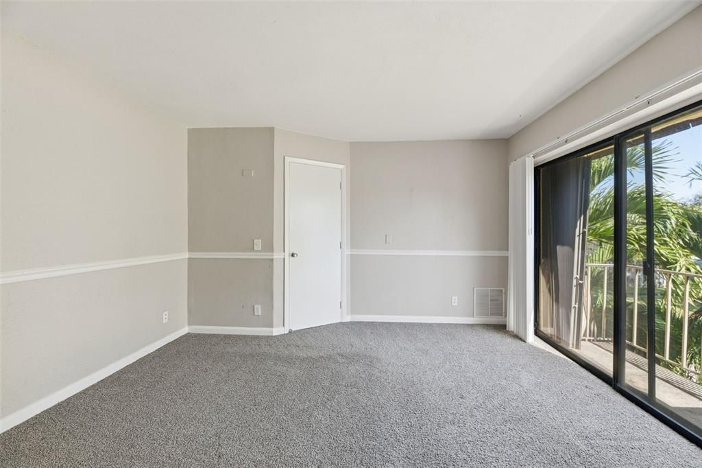 待售: $199,900 (2 贝兹, 2 浴室, 1260 平方英尺)