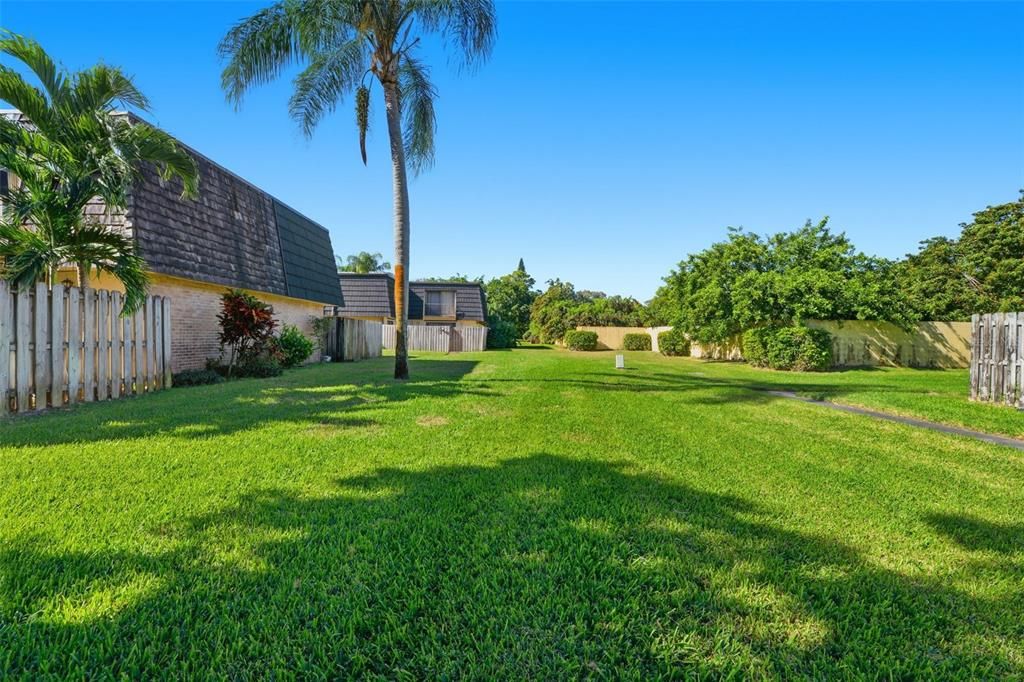 待售: $199,900 (2 贝兹, 2 浴室, 1260 平方英尺)