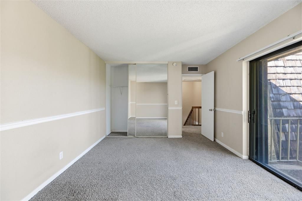 待售: $199,900 (2 贝兹, 2 浴室, 1260 平方英尺)