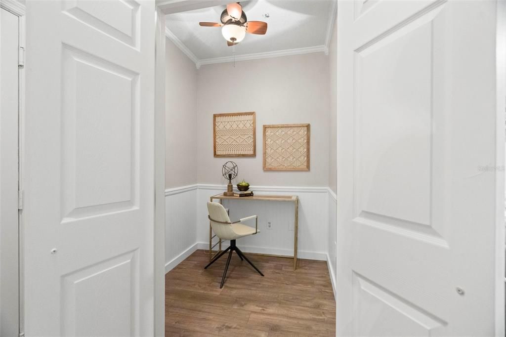 For Sale: $185,000 (1 beds, 1 baths, 867 Square Feet)