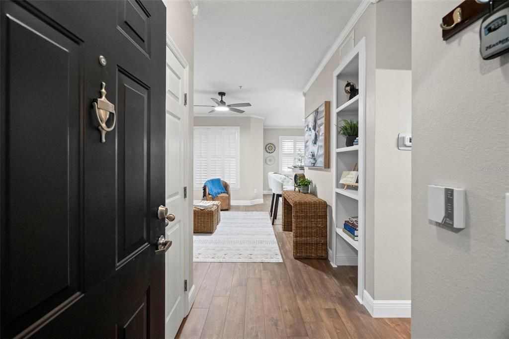 For Sale: $185,000 (1 beds, 1 baths, 867 Square Feet)