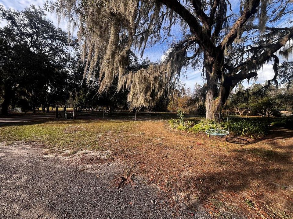 For Sale: $995,000 (3 beds, 2 baths, 1664 Square Feet)