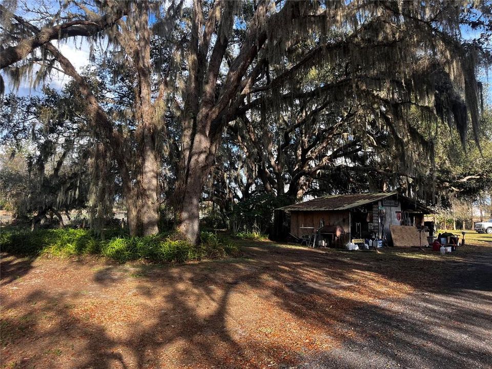 For Sale: $995,000 (3 beds, 2 baths, 1664 Square Feet)