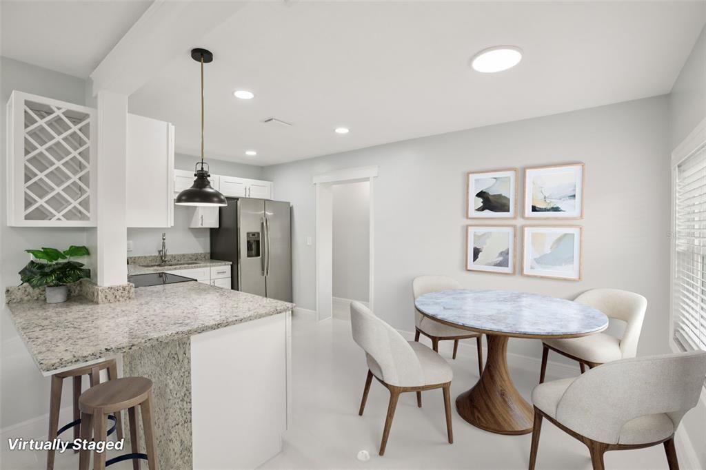 待售: $375,000 (4 贝兹, 2 浴室, 1410 平方英尺)