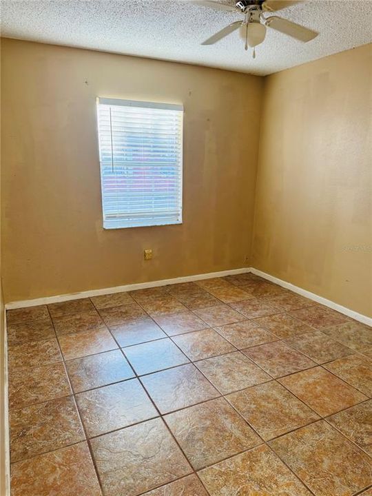 В аренду: $1,500 (2 спален, 1 ванн, 1458 Квадратных фут)