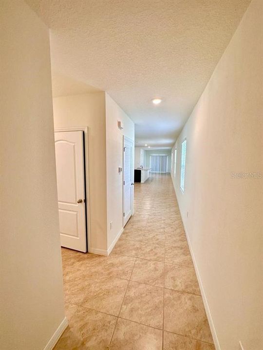 En Renta: $2,450 (4 camas, 2 baños, 1720 Pies cuadrados)