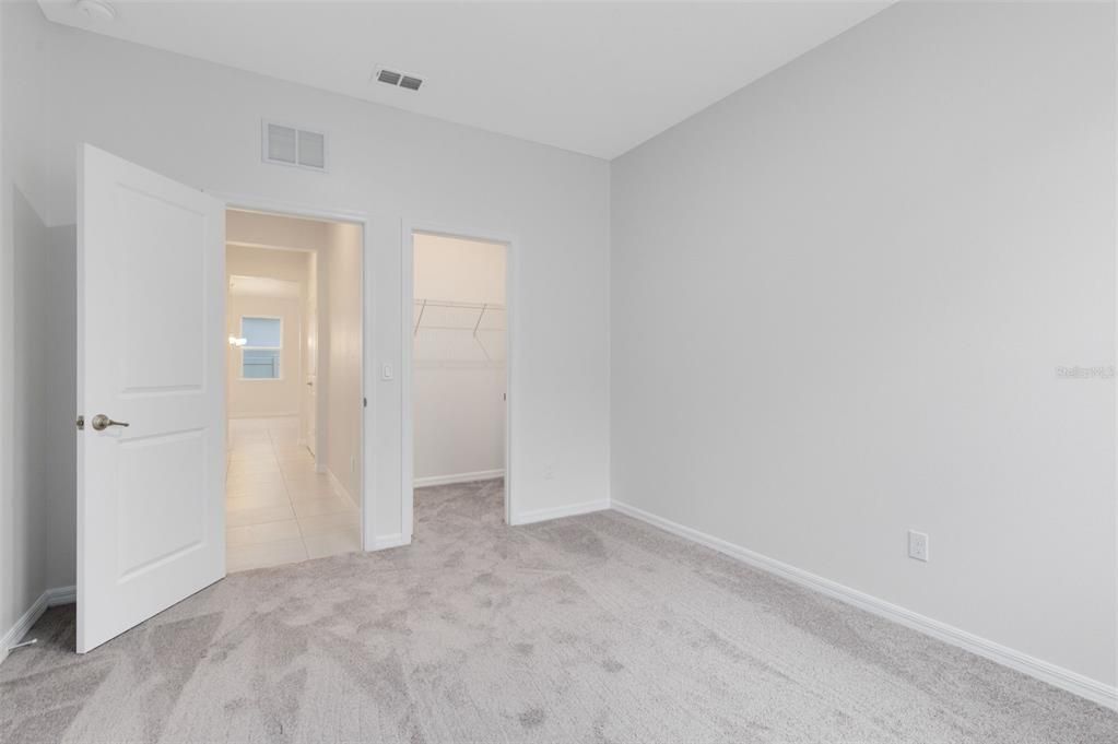 For Sale: $565,000 (4 beds, 3 baths, 2583 Square Feet)