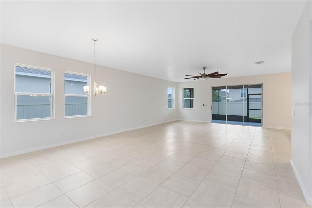 For Sale: $565,000 (4 beds, 3 baths, 2583 Square Feet)