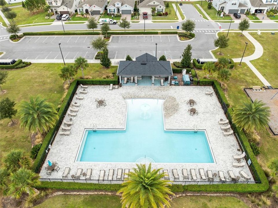 For Sale: $565,000 (4 beds, 3 baths, 2583 Square Feet)