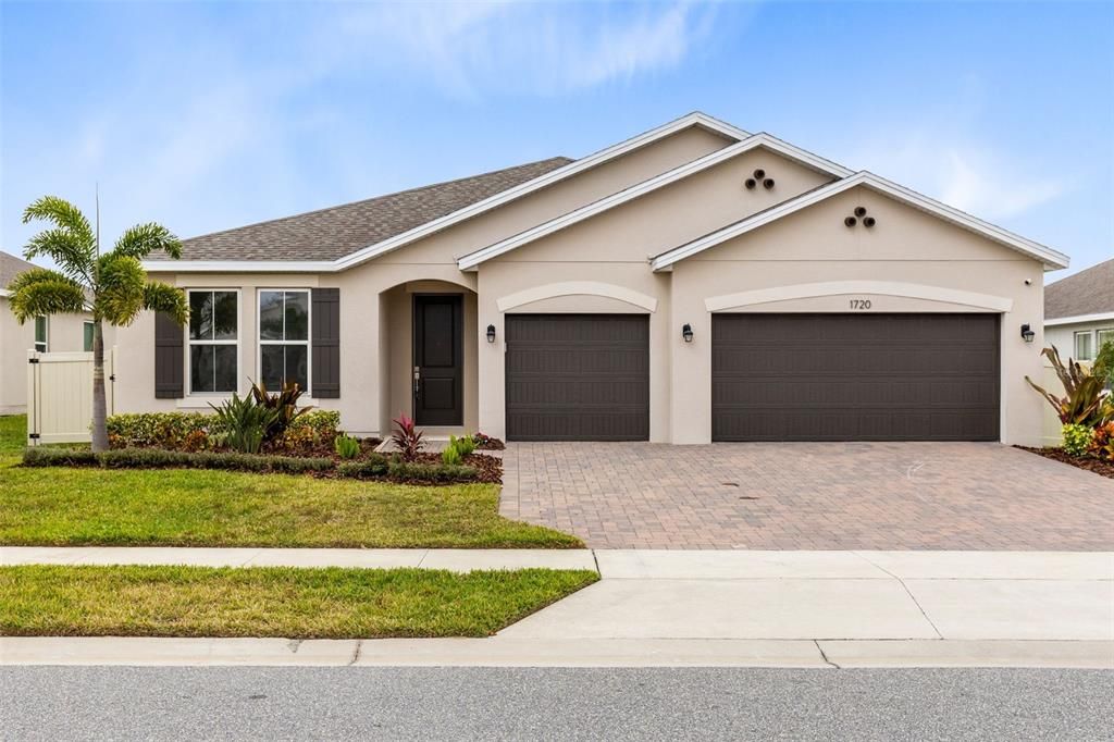 For Sale: $565,000 (4 beds, 3 baths, 2583 Square Feet)