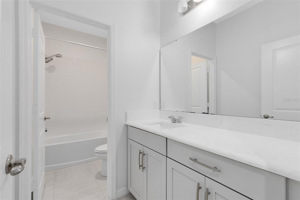 For Sale: $565,000 (4 beds, 3 baths, 2583 Square Feet)