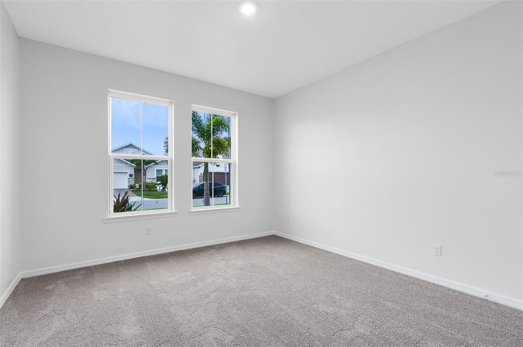 For Sale: $565,000 (4 beds, 3 baths, 2583 Square Feet)