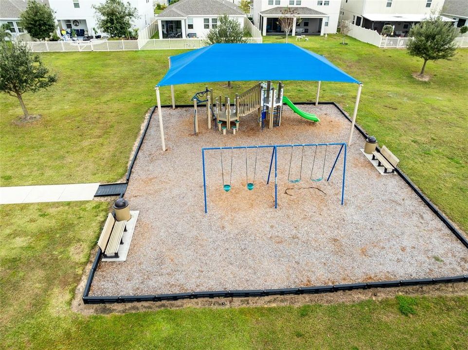 For Sale: $565,000 (4 beds, 3 baths, 2583 Square Feet)