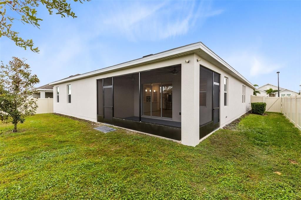 For Sale: $565,000 (4 beds, 3 baths, 2583 Square Feet)