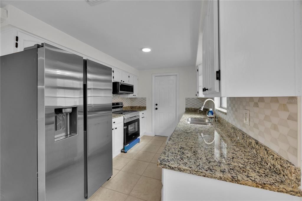 For Sale: $295,000 (3 beds, 2 baths, 1447 Square Feet)