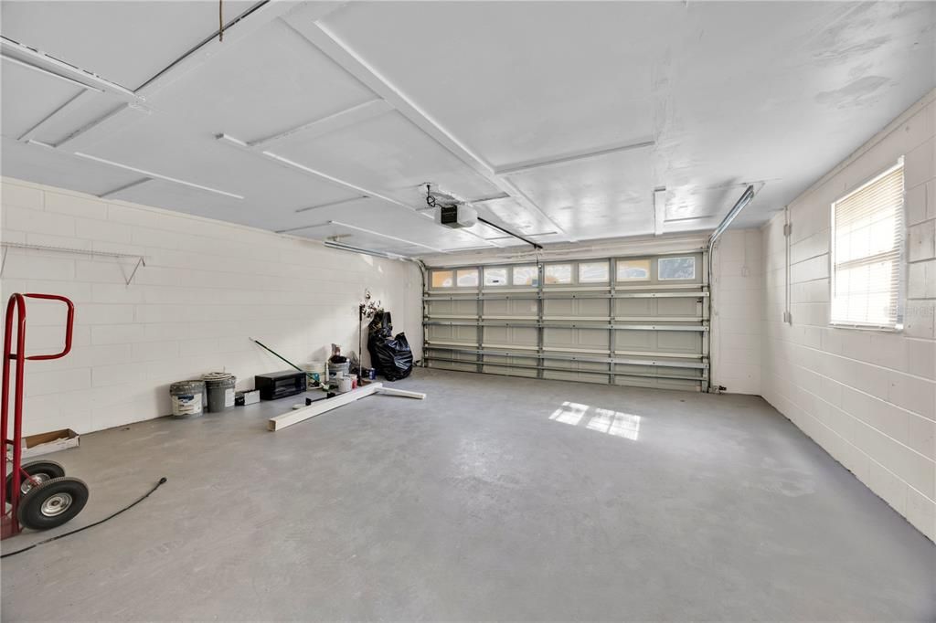 For Sale: $295,000 (3 beds, 2 baths, 1447 Square Feet)