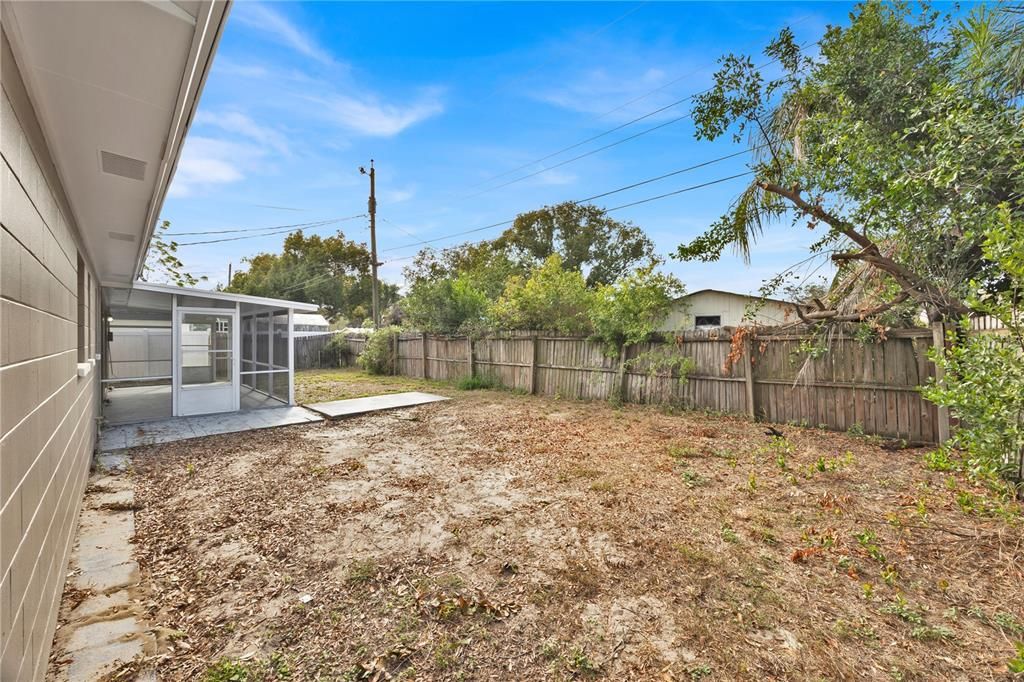 For Sale: $295,000 (3 beds, 2 baths, 1447 Square Feet)