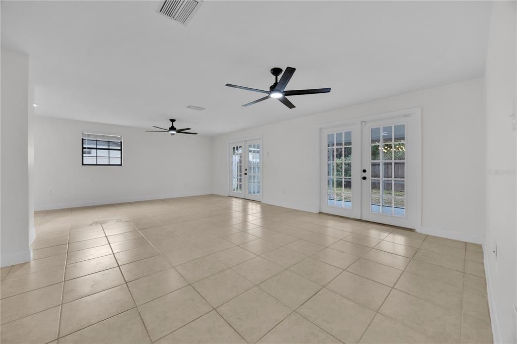 For Sale: $295,000 (3 beds, 2 baths, 1447 Square Feet)