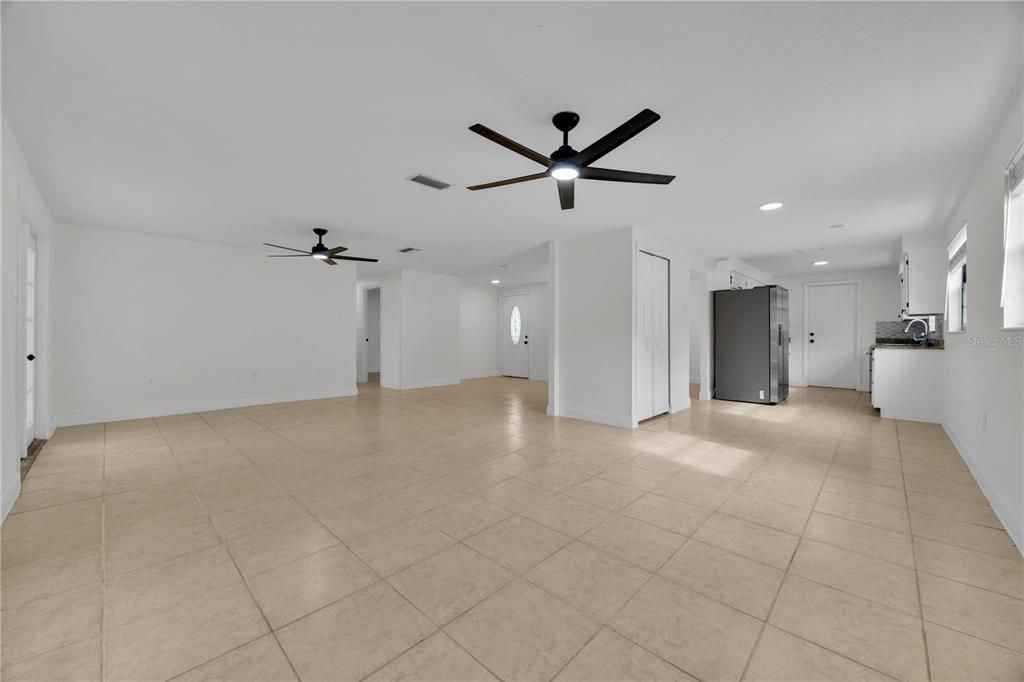 For Sale: $295,000 (3 beds, 2 baths, 1447 Square Feet)