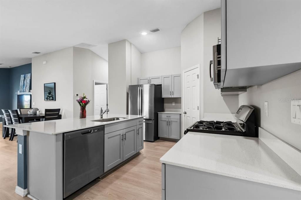 En Venta: $389,000 (3 camas, 2 baños, 1602 Pies cuadrados)