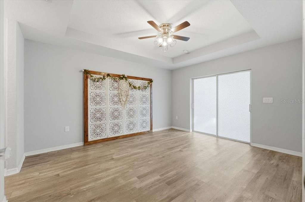 For Sale: $243,000 (3 beds, 2 baths, 1306 Square Feet)