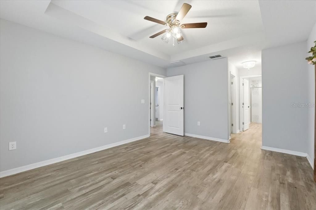 For Sale: $243,000 (3 beds, 2 baths, 1306 Square Feet)