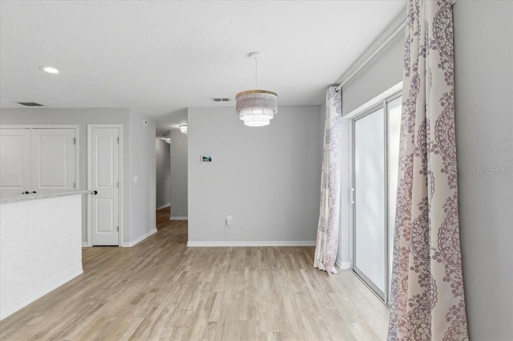 For Sale: $243,000 (3 beds, 2 baths, 1306 Square Feet)