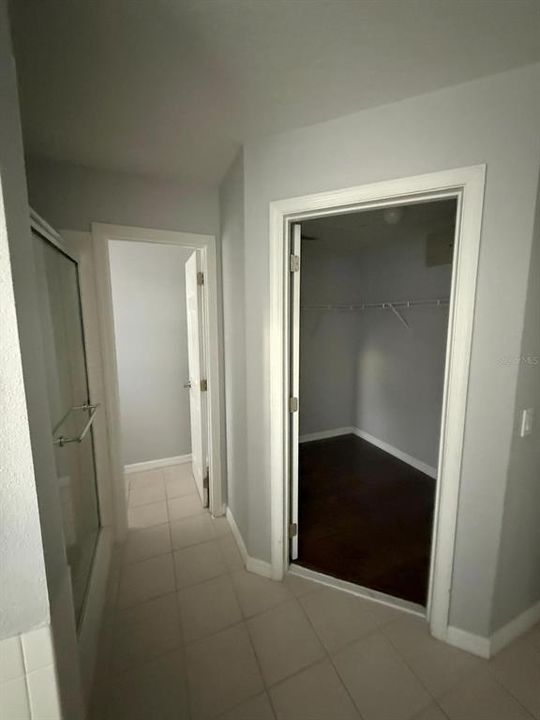 For Rent: $2,900 (4 beds, 2 baths, 2164 Square Feet)