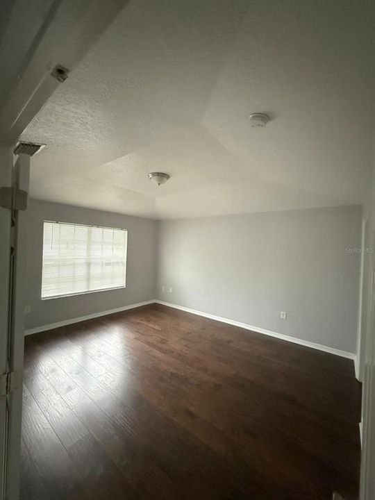 For Rent: $2,900 (4 beds, 2 baths, 2164 Square Feet)