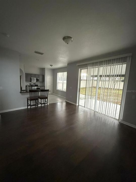 For Rent: $2,900 (4 beds, 2 baths, 2164 Square Feet)