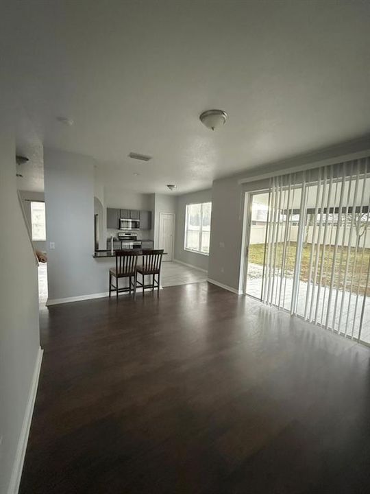 For Rent: $2,900 (4 beds, 2 baths, 2164 Square Feet)