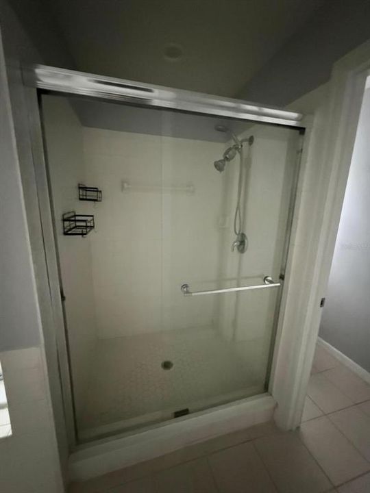 For Rent: $2,900 (4 beds, 2 baths, 2164 Square Feet)