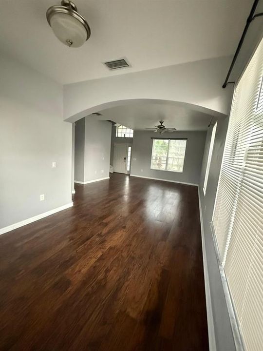 For Rent: $2,900 (4 beds, 2 baths, 2164 Square Feet)