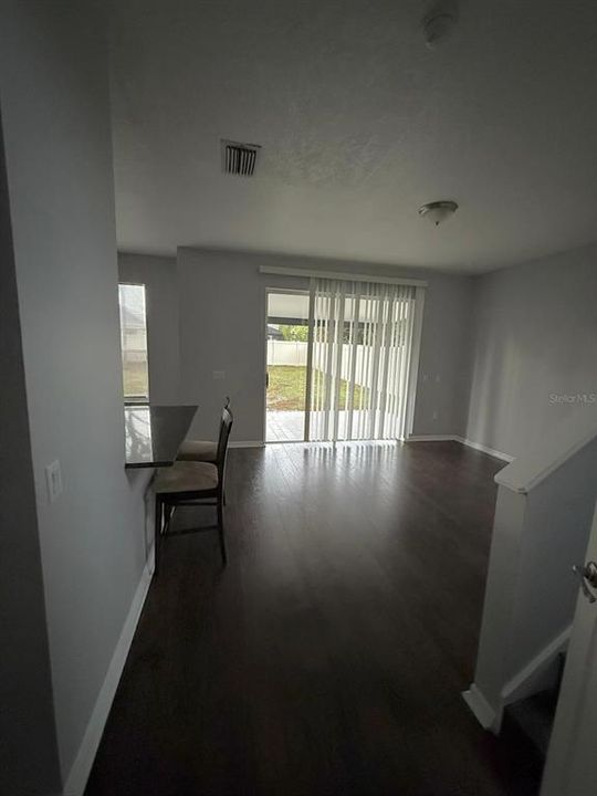 For Rent: $2,900 (4 beds, 2 baths, 2164 Square Feet)