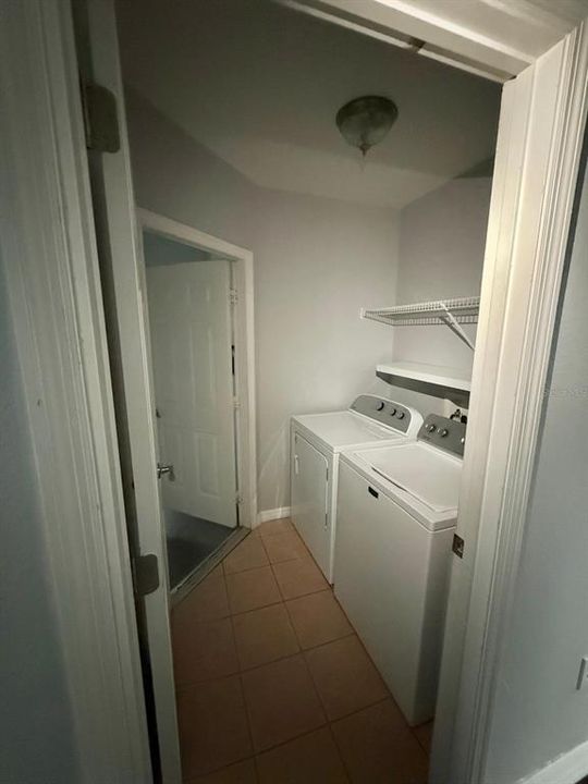 For Rent: $2,900 (4 beds, 2 baths, 2164 Square Feet)