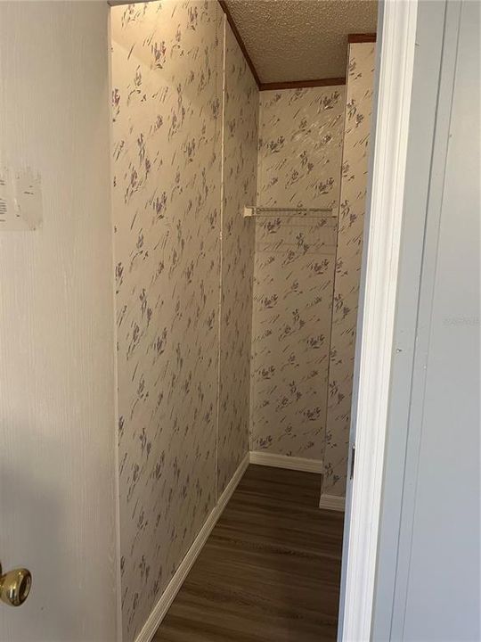 For Sale: $249,000 (3 beds, 2 baths, 1620 Square Feet)