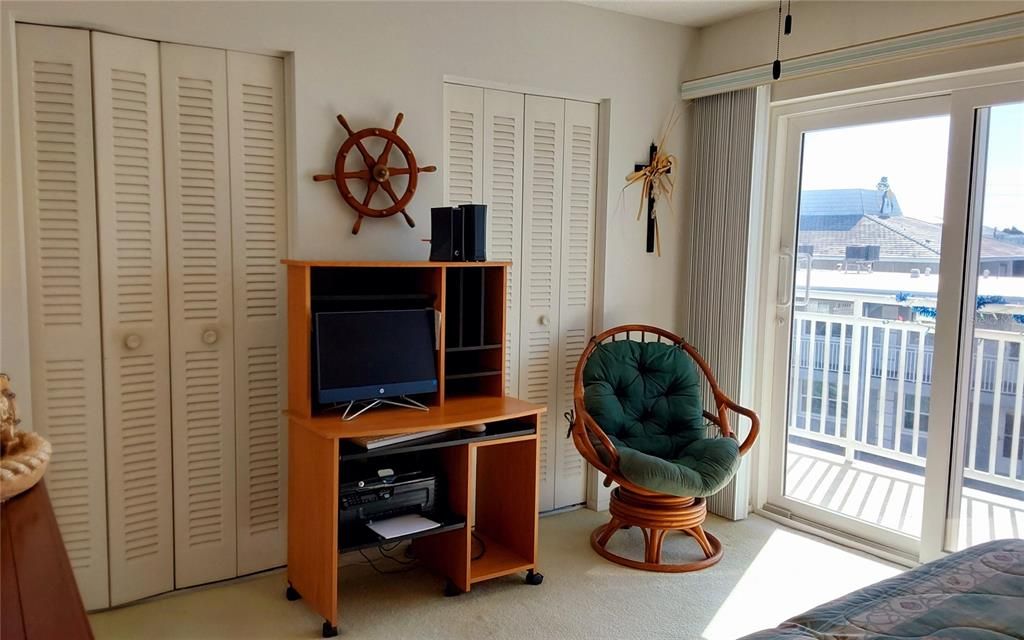 待售: $299,000 (1 贝兹, 1 浴室, 619 平方英尺)