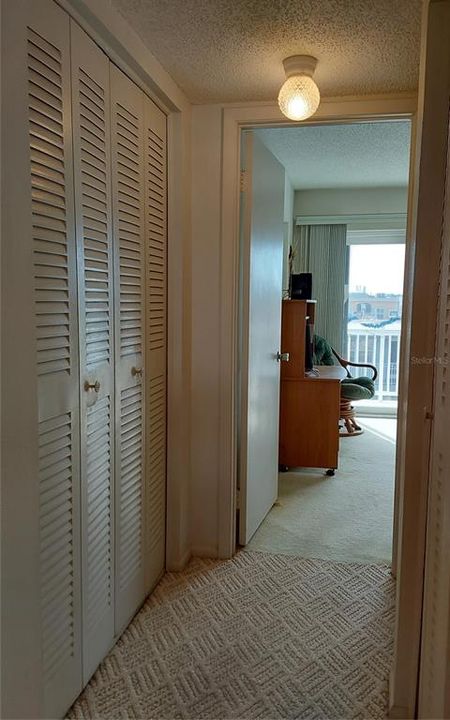 待售: $299,000 (1 贝兹, 1 浴室, 619 平方英尺)