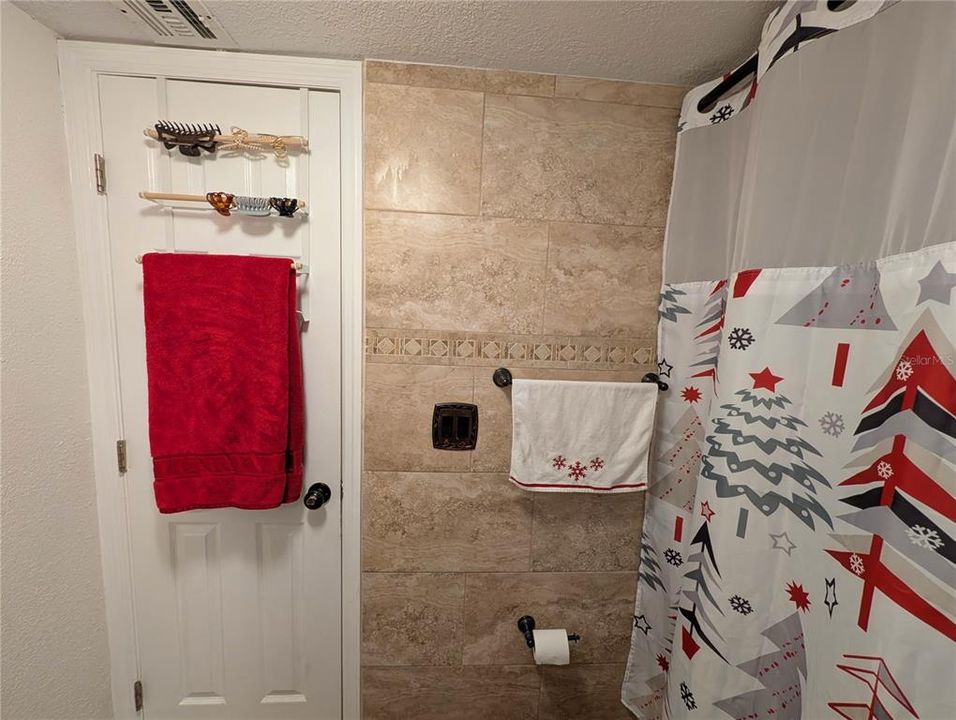 En Venta: $194,777 (3 camas, 2 baños, 1426 Pies cuadrados)