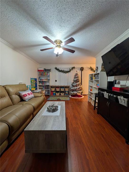 En Venta: $194,777 (3 camas, 2 baños, 1426 Pies cuadrados)