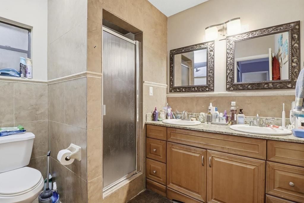 На продажу: $340,000 (3 спален, 2 ванн, 1932 Квадратных фут)