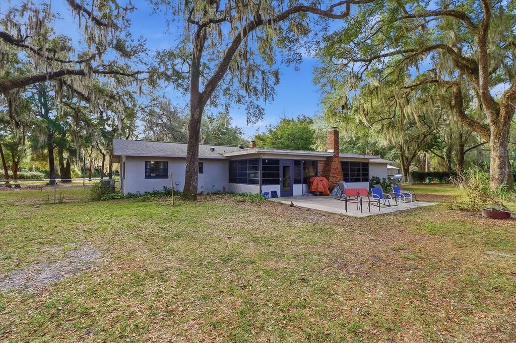 На продажу: $340,000 (3 спален, 2 ванн, 1932 Квадратных фут)