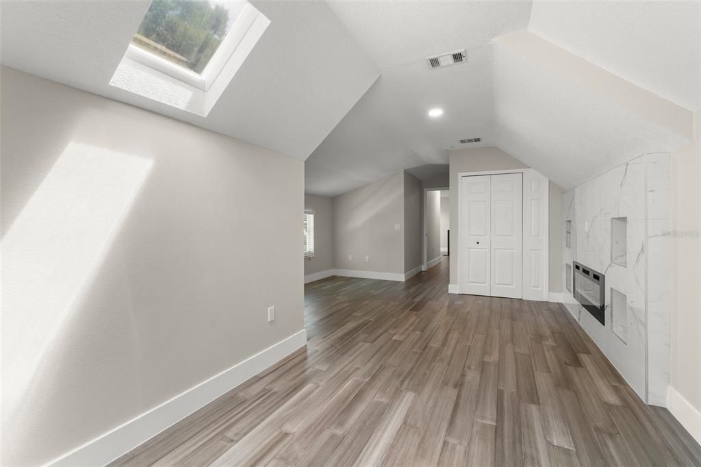 En Venta: $1,224,000 (4 camas, 3 baños, 2791 Pies cuadrados)