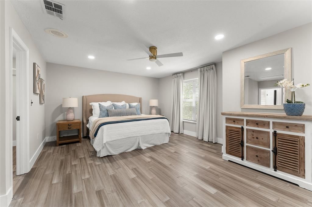 En Venta: $1,224,000 (4 camas, 3 baños, 2791 Pies cuadrados)