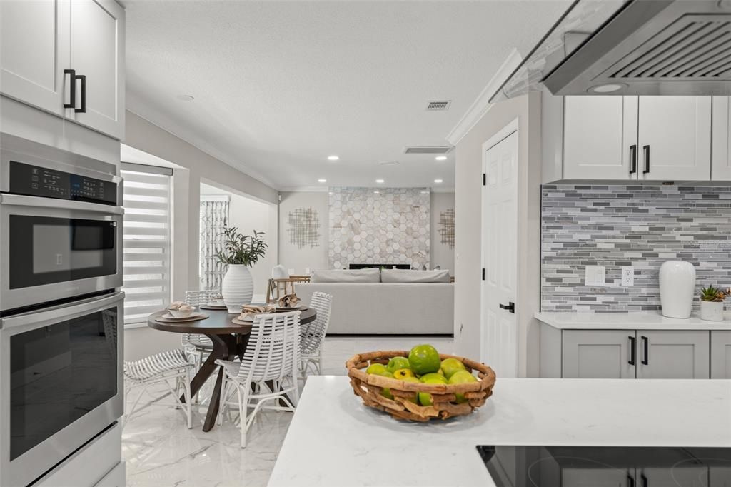 En Venta: $1,224,000 (4 camas, 3 baños, 2791 Pies cuadrados)