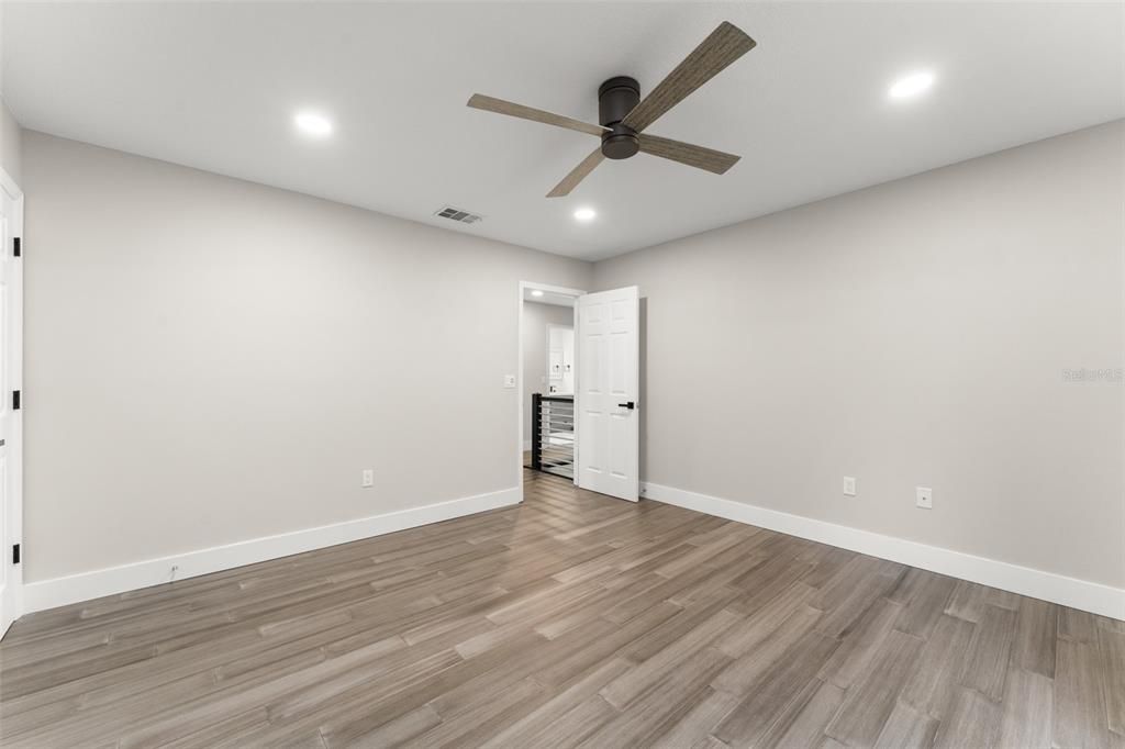 En Venta: $1,224,000 (4 camas, 3 baños, 2791 Pies cuadrados)