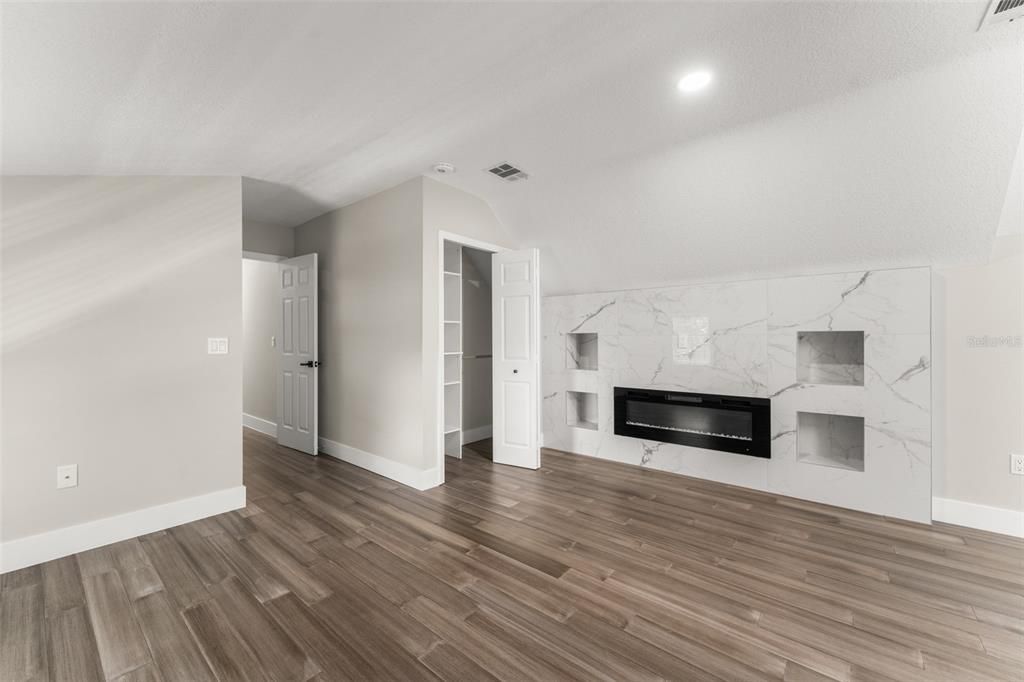 En Venta: $1,224,000 (4 camas, 3 baños, 2791 Pies cuadrados)