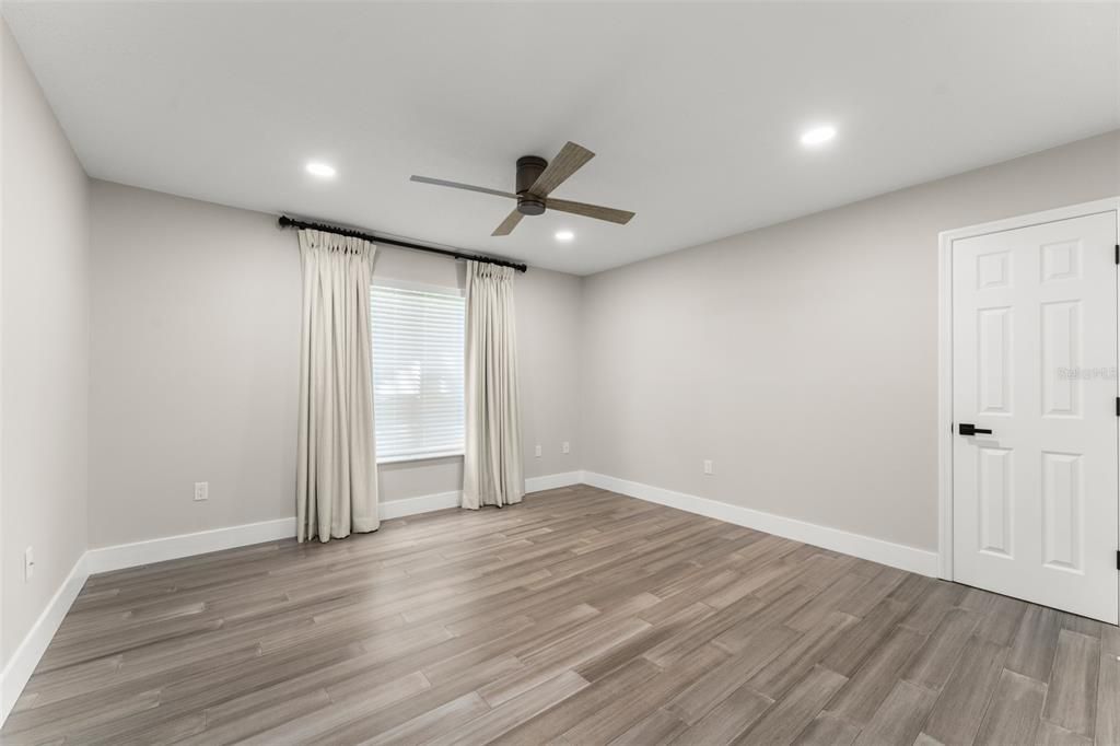 En Venta: $1,224,000 (4 camas, 3 baños, 2791 Pies cuadrados)