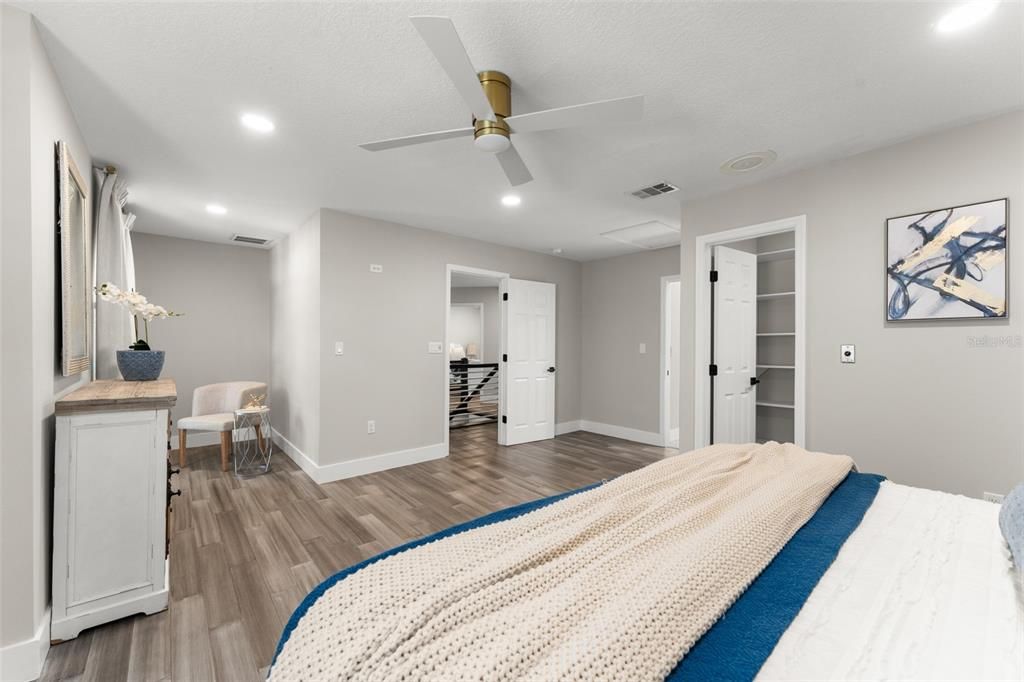 En Venta: $1,224,000 (4 camas, 3 baños, 2791 Pies cuadrados)